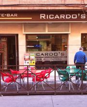 cafe-bar-ricardos-fachada-01.jpg