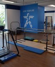 Interior of FYZICAL Therapy & Balance Centers in Lutherville, MD