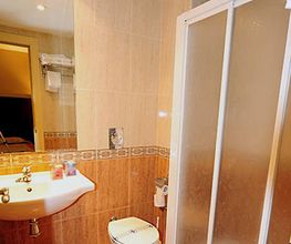 HotelJaques4.jpg