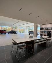 Land Rover Novi personalization station.