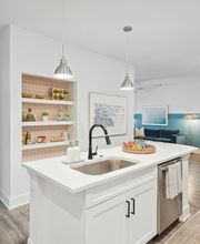 Solay Horizon West Apartments image 16