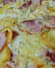 Américan Pizza image 4