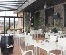 hostal-cabanas-terraza-03.jpg