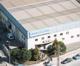 manutechnik-fachada-01.jpg