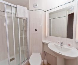 Brithotel image 8