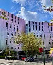 B&B HOTEL Paris Porte des Lilas image 2