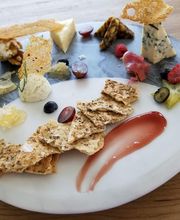 Eli's Tavern image 16