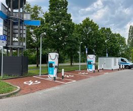 Shell Recharge Charging Station Bild 1