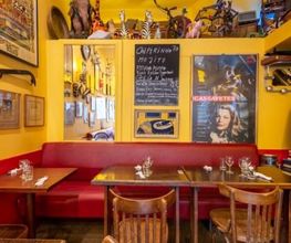 Savannah Café image 18