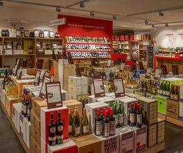 Jacques’ Wein-Depot Stuttgart Heusteigviertel Bild 1