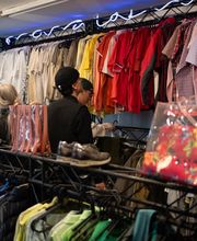 9R second hand store di Caritas Ticino Bild 3