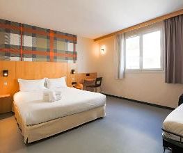 easyHotel Nice Old Town image 8