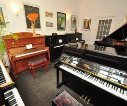 Deuker Pianos & Flügel Bild 6