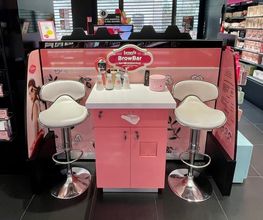Brow Bar Benefit Cosmetics immagine 14