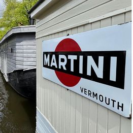 Martini Houseboat Amsterdam