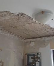 Reparatur eines Wasserschadens:
Vorher