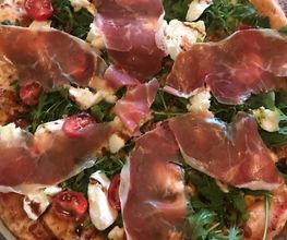 La Pizzeria image 6