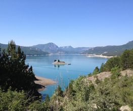 Camping le Serre du Lac image 10