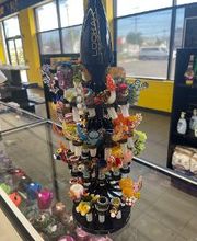 Smokey Hut Smoke Shop and Mini Mart image 1