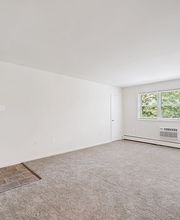 Elwood Gardens Apartments image 3