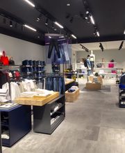 Calvin Klein Jeans immagine 3