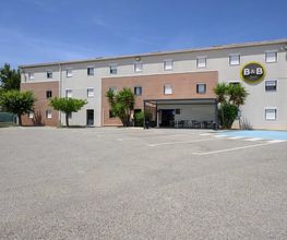 B&B HOTEL Bollène image 2