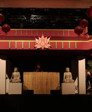 Kulissenbau Bühnenbau Asia Tempel.jpg