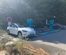Electra Charging Station image 4