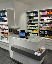 Apotheke-Drogerie Kurz AG Bild 3