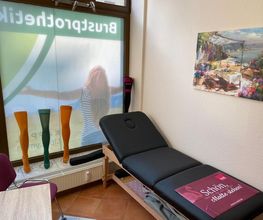 Liege in der Maßkabine.jpeg