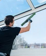 aDelta GmbH Hauswartung & Gebäudereinigung Bild 2