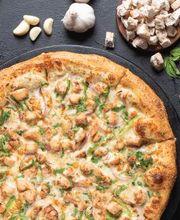 Grilled Chicken Pizza-01.jpg