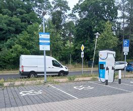 Shell Recharge Charging Station Bild 1
