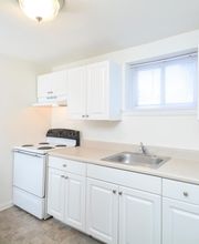 Knollwood Apartments image 18