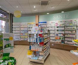 la-roche-posay-produits-pharmacie-sun-store-geneve-paquis