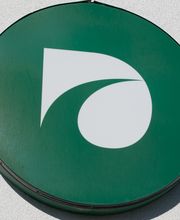 Tight Shot of DriveTime Logo
