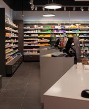 Pharmacie-Amavita-Pré-Guillaume-caissier