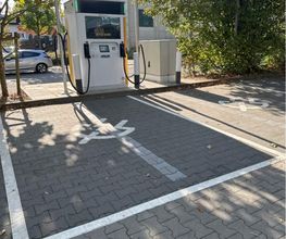 Shell Recharge Charging Station Bild 2