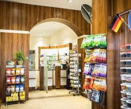 Innenansicht der Park Apotheke, Berlin