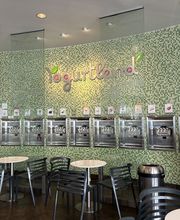 Yogurtland Gardena image 2
