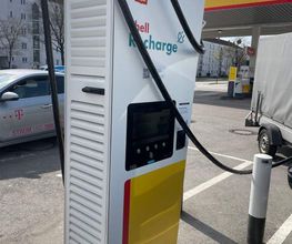 Shell Recharge Charging Station Bild 3