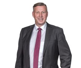 Wüstenrot Bausparkasse: Holger von Obstfelder Bild 6