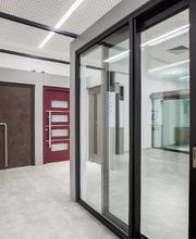 Studio Finstral Calliano - finestre, porte d'ingresso, pareti vetrate immagine 8