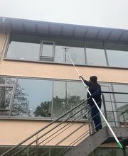 Astrein Gebäudereinigung Bild 2