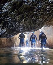 canyoning málaga, barranquismo marbella, descenso de barranco costa del sol, canyon activity marbella, canyoning benahavis, marbella activities, things to do marbella, things to do malaga.