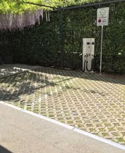 Shell Recharge Charging Station Bild 1