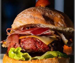 restauranteasadorire-fotohamburguesasdeliciosas.jpg