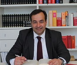 Rechtsanwalt Axel Schmid I Fachanwalt für Arbeitsrecht Bild 2