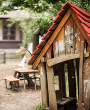 Aussenbereich im Montessori Kinderhaus Starnberg
