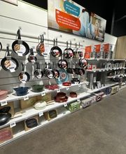 ustensiles de cuisine: poêle, casserole, sauteuse, fait tout, cocotte cookut, poubelle et autocuiseur